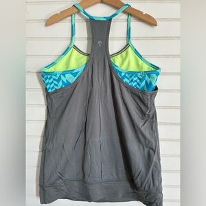 IVIVVA by LULULEMON girls size 14 double Dutch tank top
